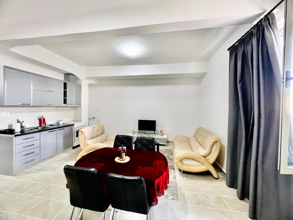 Kristian Apartments Berat Exterior foto